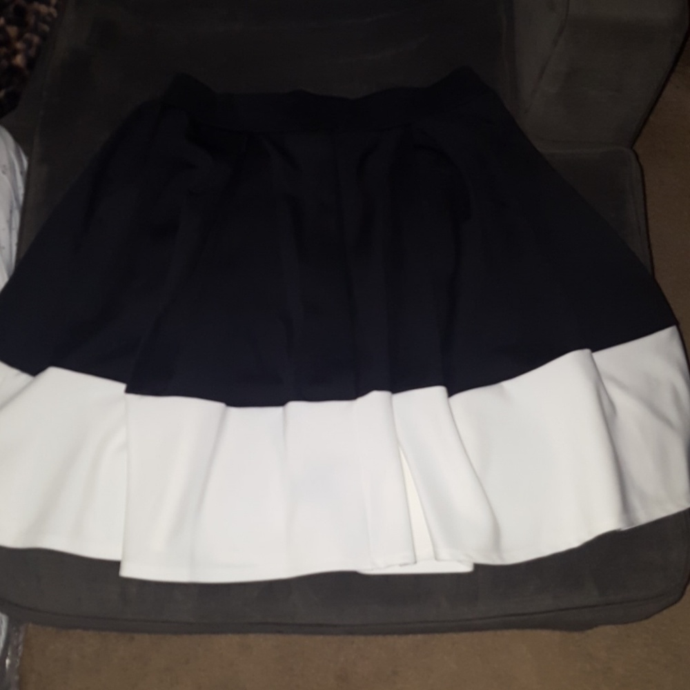 Black and white flare skirt